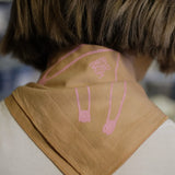 pink horse satin scarf – FRED NUSSBAUM edition *sanddorn